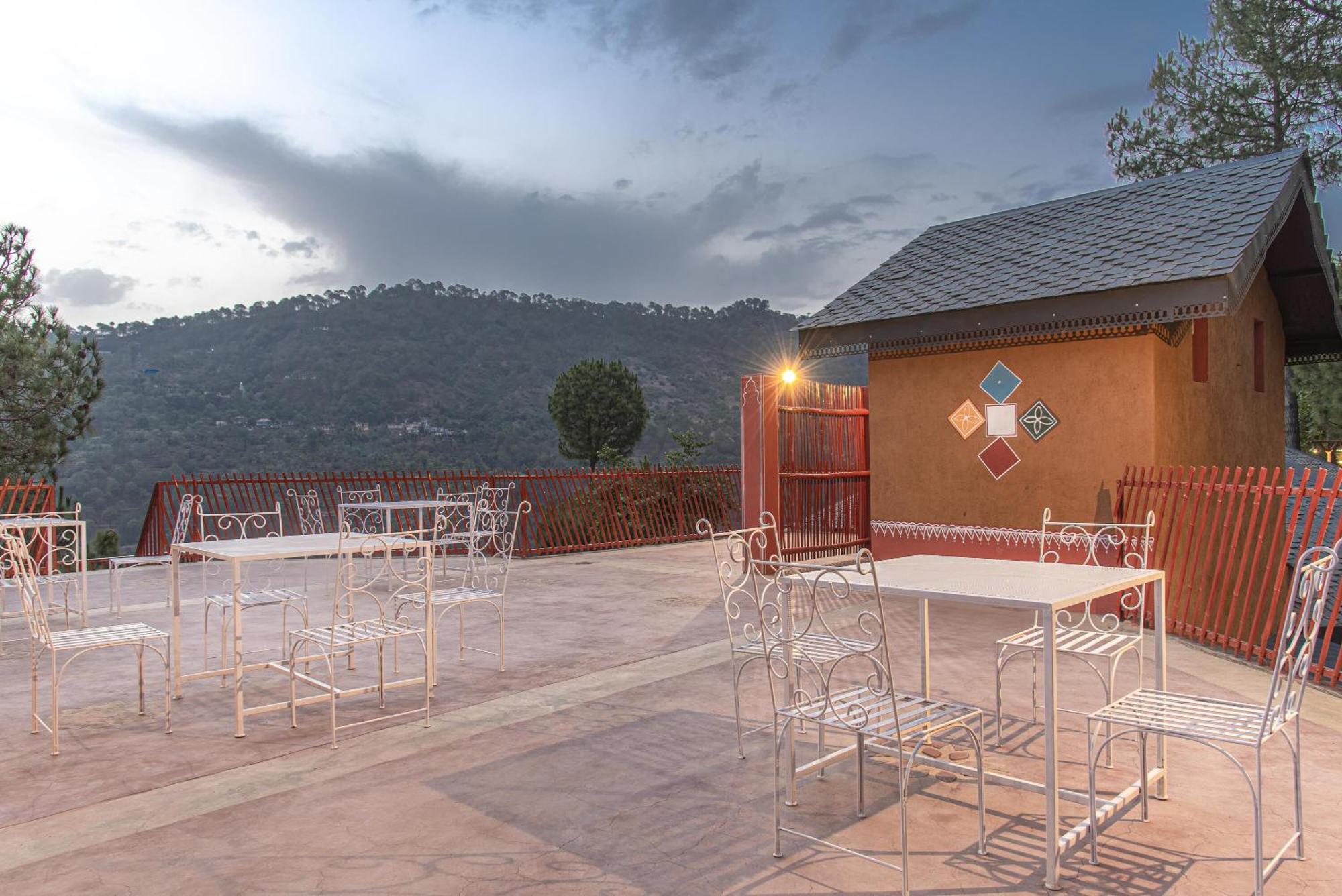מלון A Kasauli Ggaon By Echor מראה חיצוני תמונה