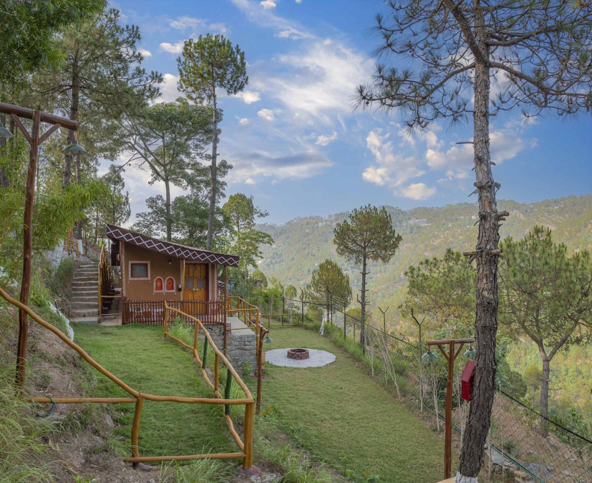 מלון A Kasauli Ggaon By Echor מראה חיצוני תמונה